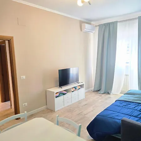 Roma By Sea Apartment Lido di Ostia